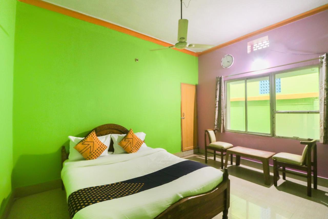 Spot On 65043 Hotel Kalinga Palace Kendrapara Exterior foto