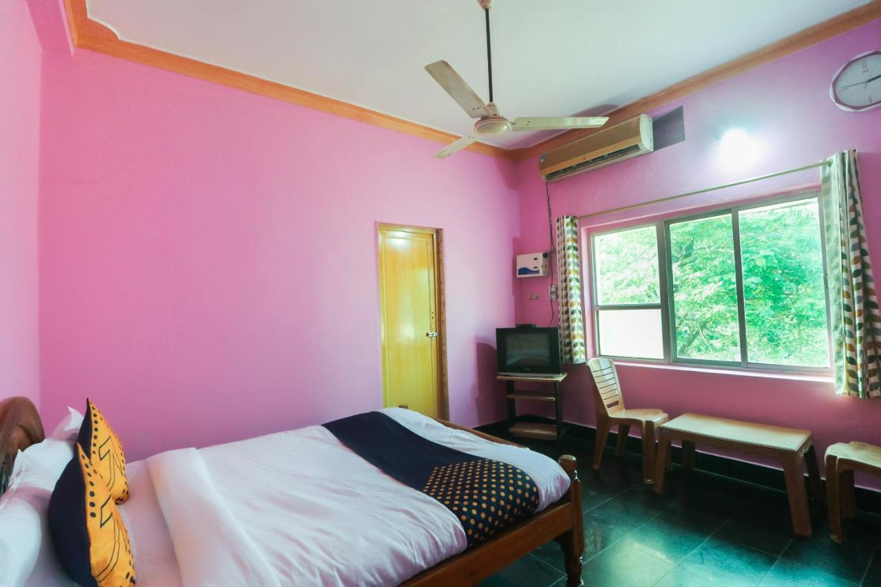Spot On 65043 Hotel Kalinga Palace Kendrapara Exterior foto