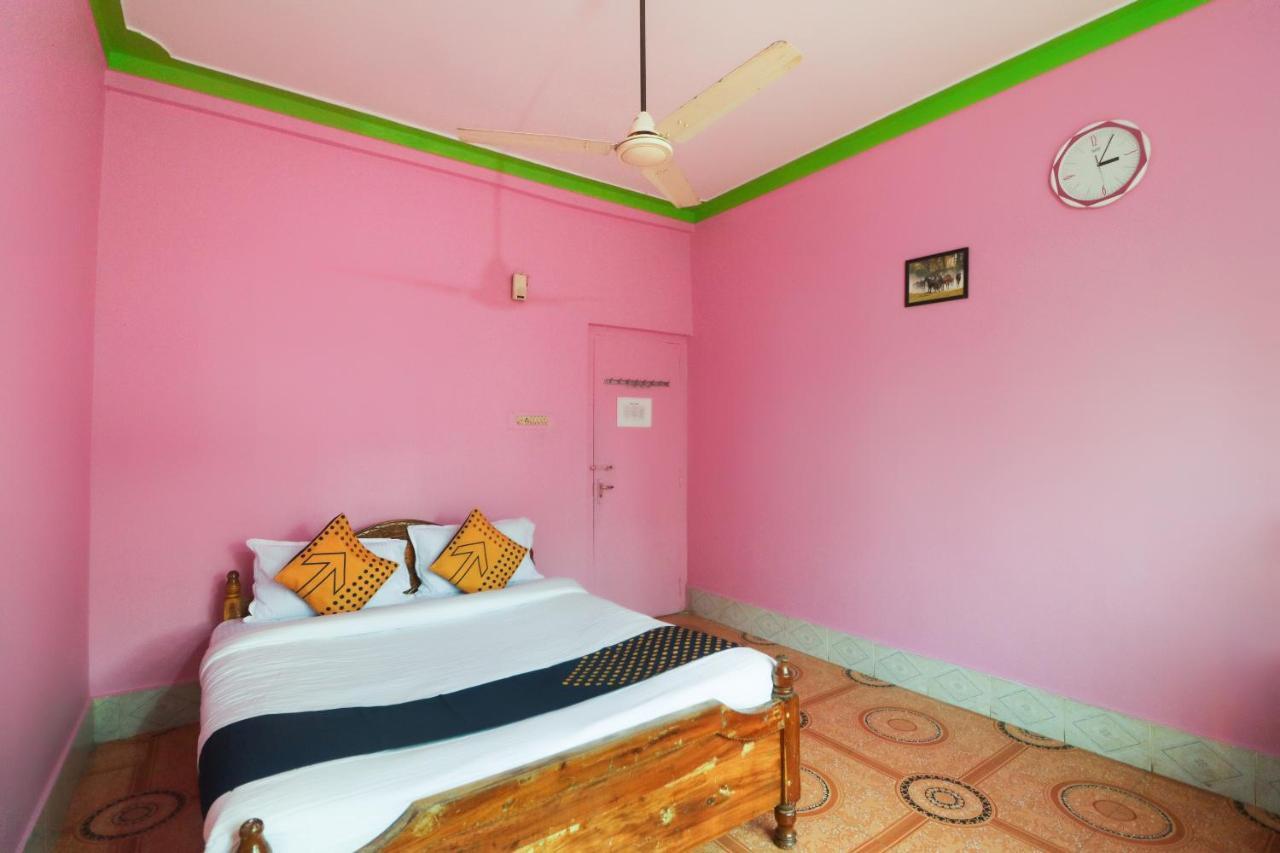 Spot On 65043 Hotel Kalinga Palace Kendrapara Exterior foto