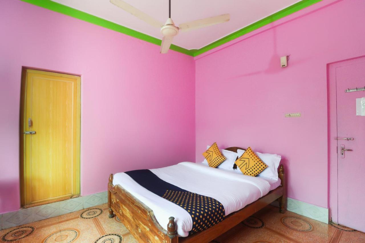 Spot On 65043 Hotel Kalinga Palace Kendrapara Exterior foto