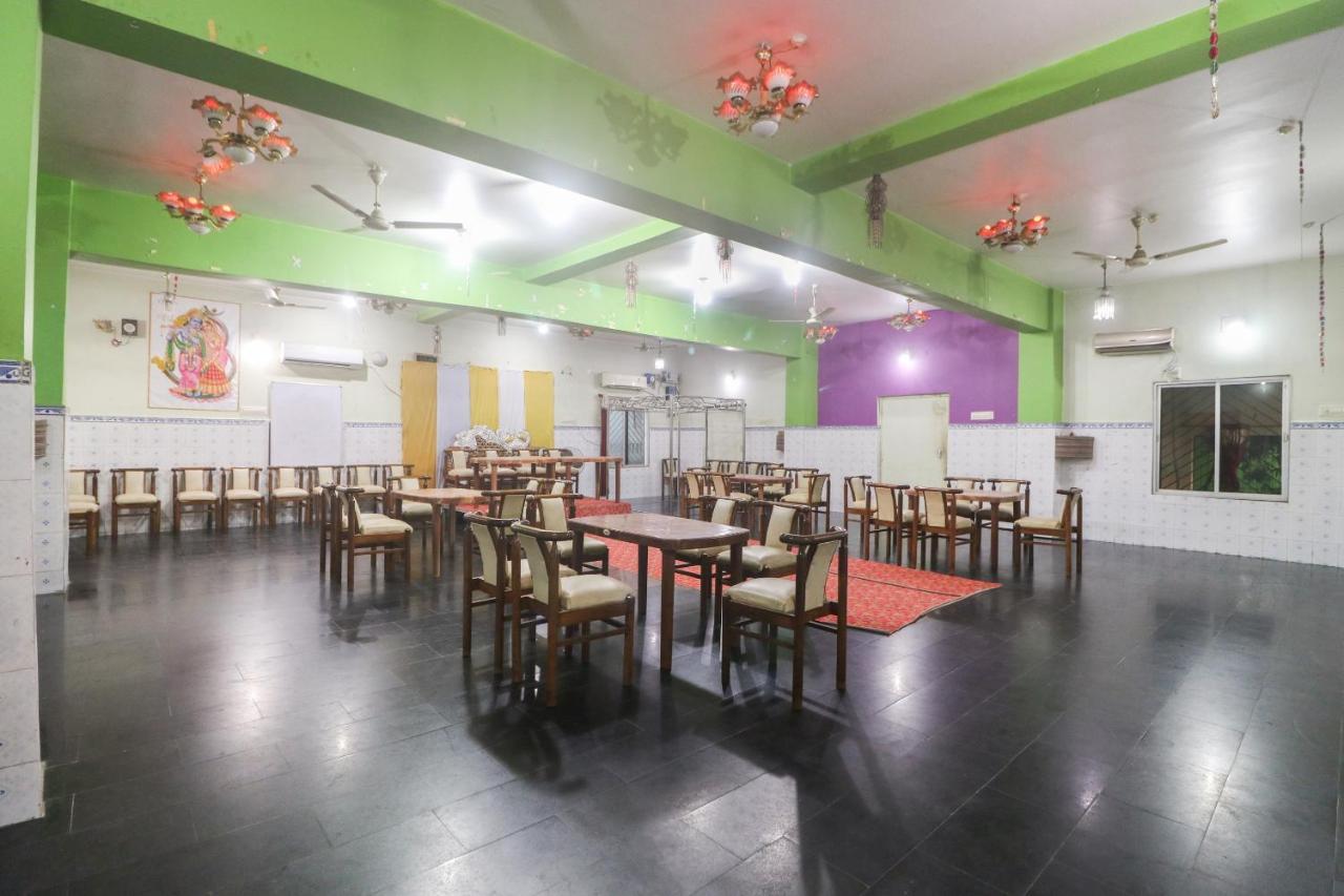 Spot On 65043 Hotel Kalinga Palace Kendrapara Exterior foto