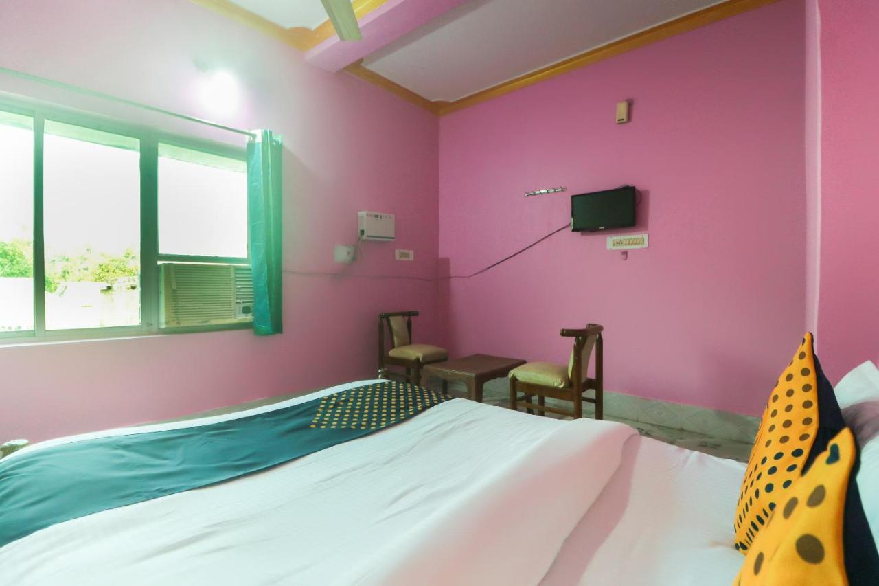 Spot On 65043 Hotel Kalinga Palace Kendrapara Exterior foto